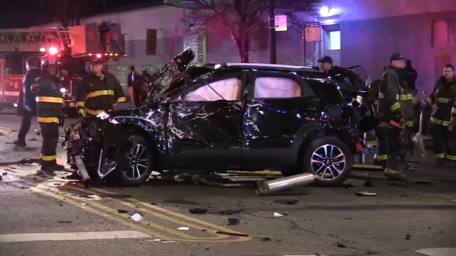 Chicago deadly crash 1 man killed, 3 men and 3 women seriously injured