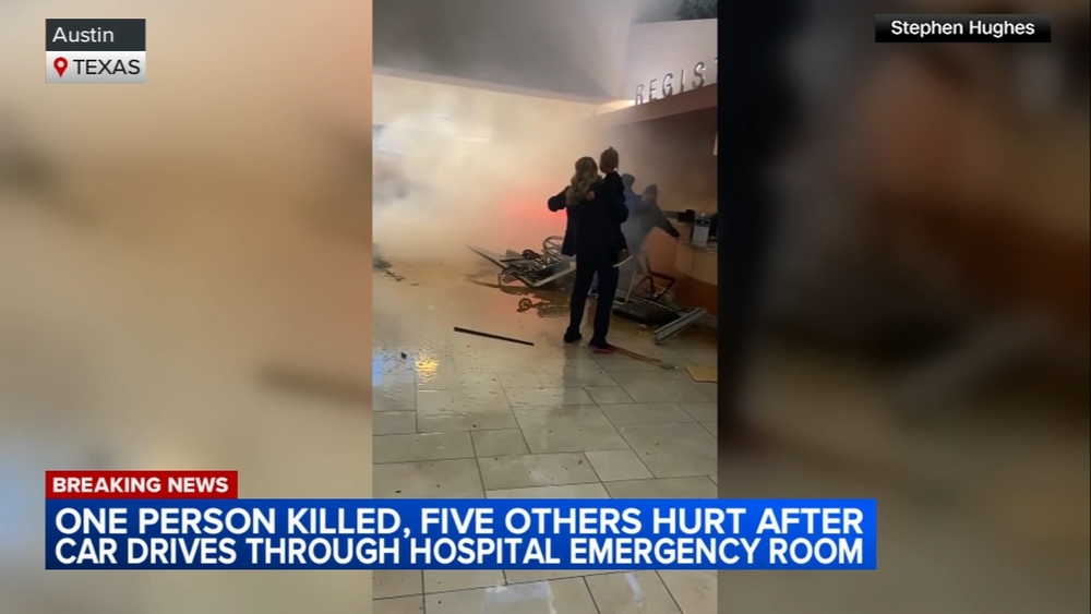 1 killed, 5 injured when vehicle crashes into Texas emergency room
