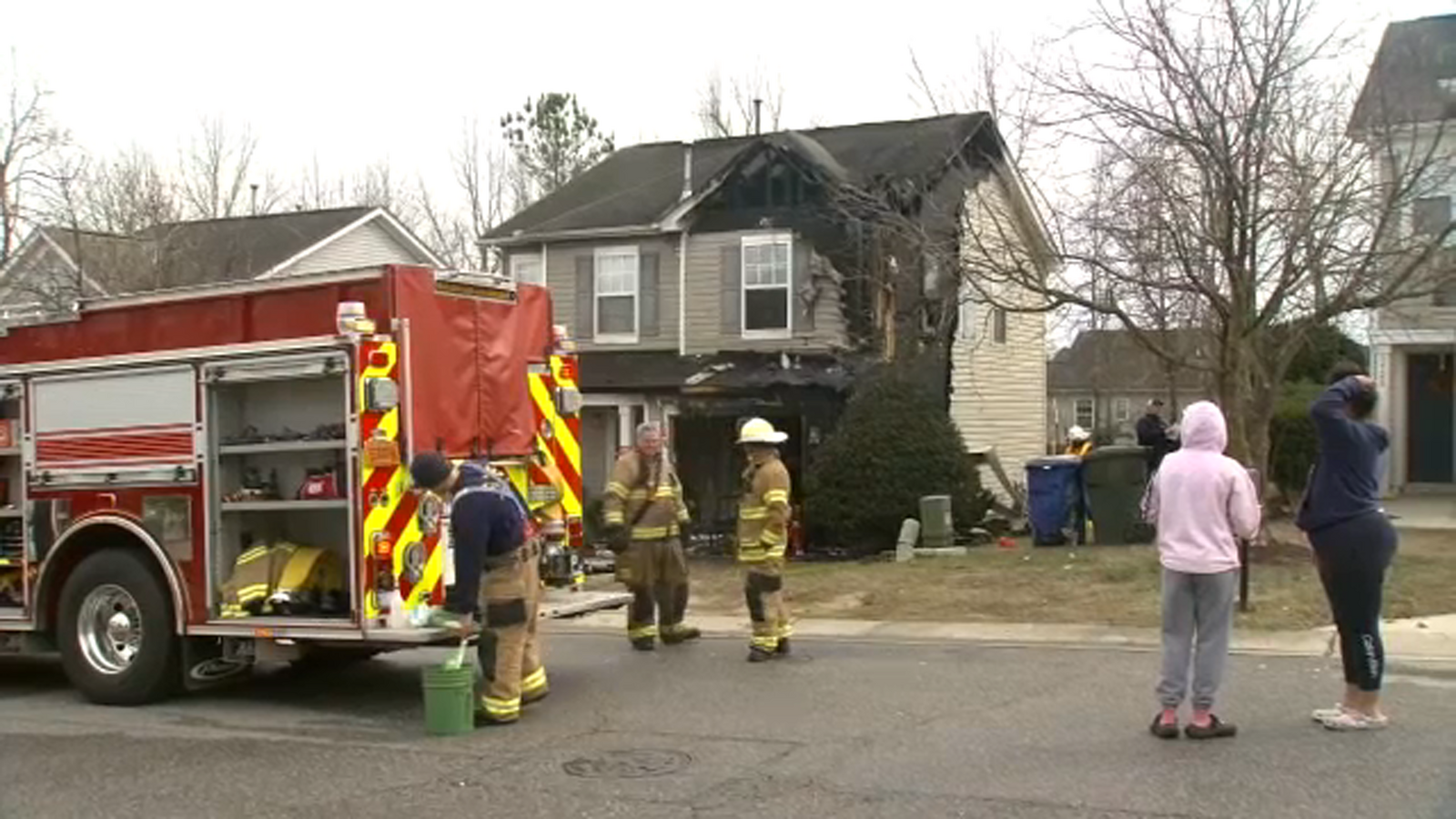 Raleigh fire 3 adults, 3 children displaced by house fire in Raleigh