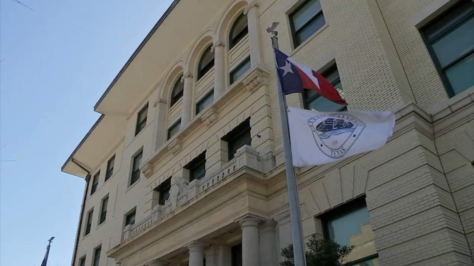Galveston rental crackdown: City goes after short-term housing owners who aren't paying taxes - Vimarsana News