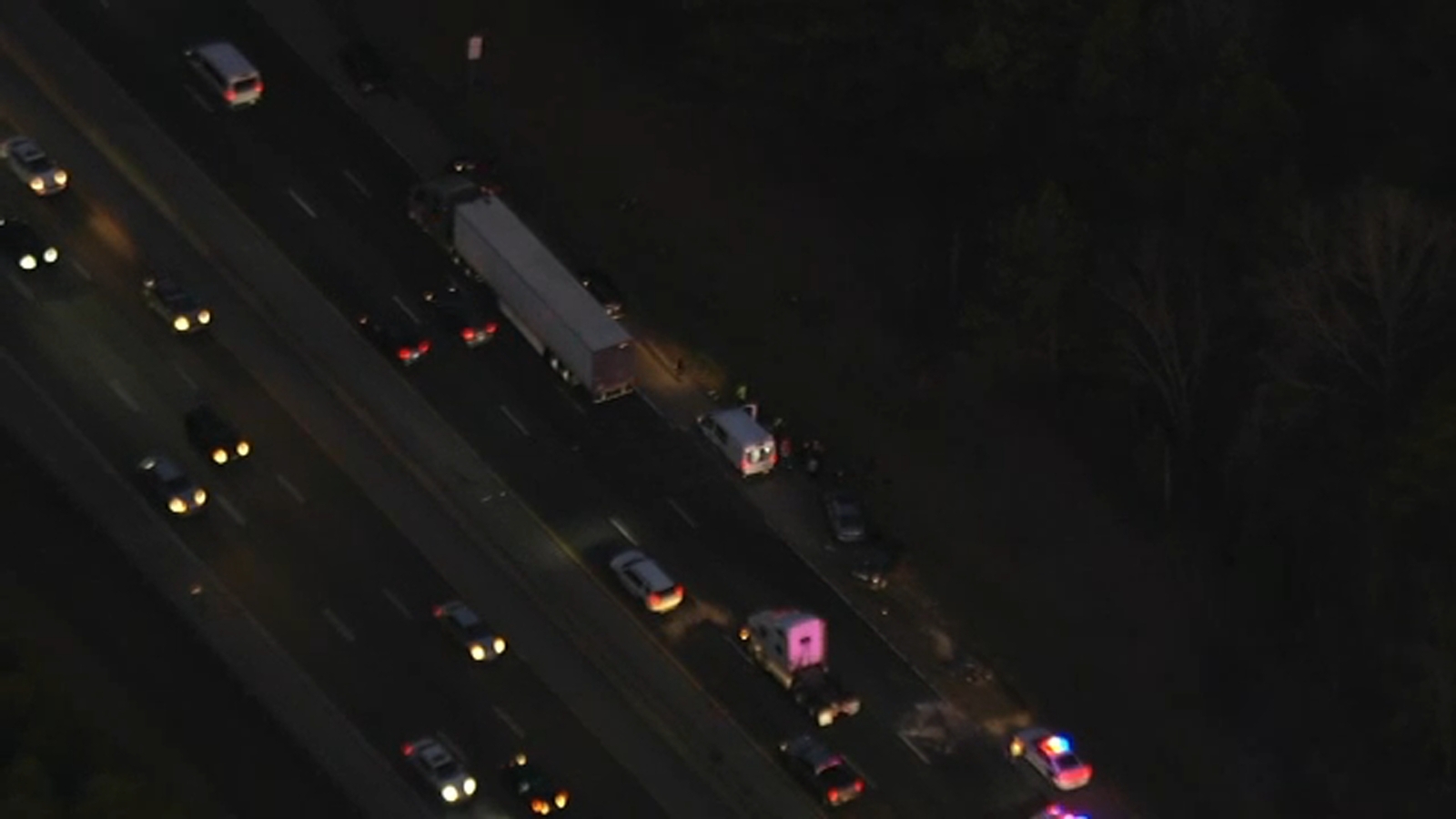 Crash on I-40 near Streets at Southpoint leaves 1 hospitalized - ABC11 ...