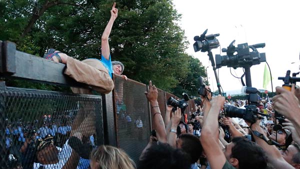 VIDEO: Protesters on DNC Day 3