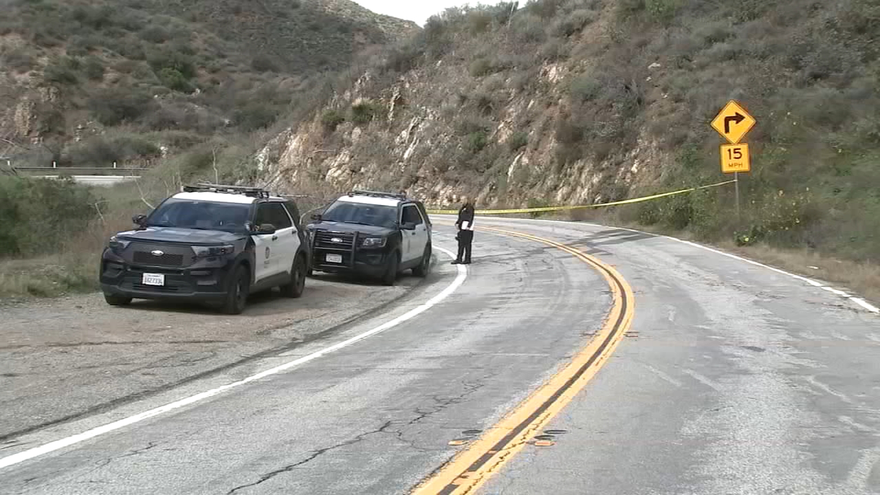 Hombre hospitalizado tras secuestro y tiroteo en Sylmar, dice LAPD