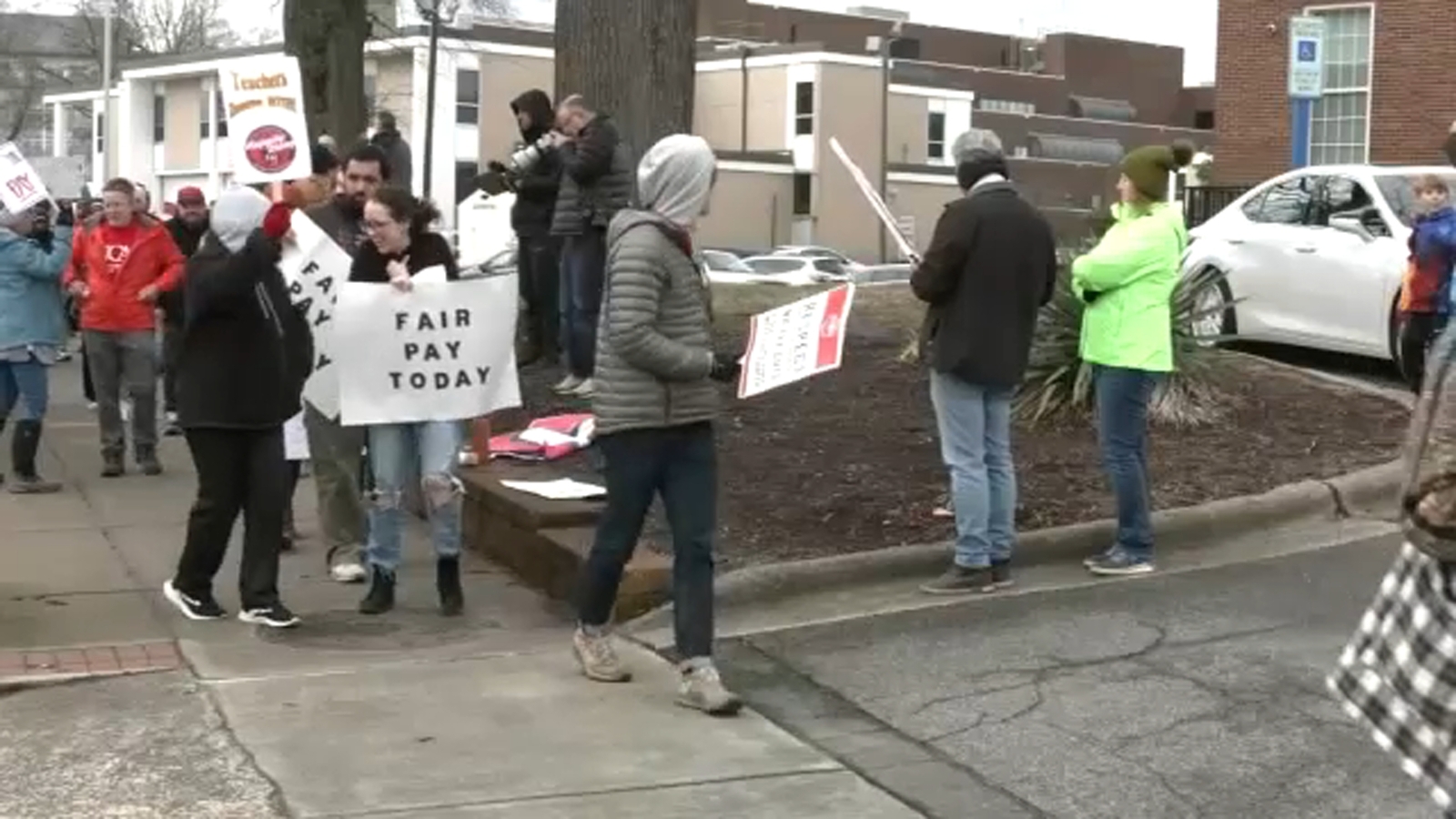 Durham leaders growing concerned about DPS pay dispute - Vimarsana News