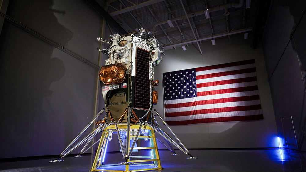 Extra Time: Mission to the moon; NYC to push more red-light cameras?