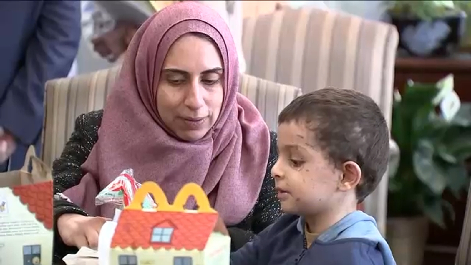 4-year-old boy wounded in war-torn Gaza hopes to recover from physical and emotional scars at Staten Island hospital - Vimarsana News