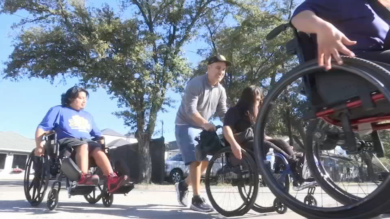 Wheelchair users fume over Montrose sidewalk issues despite improvement project: 'It's not safe'