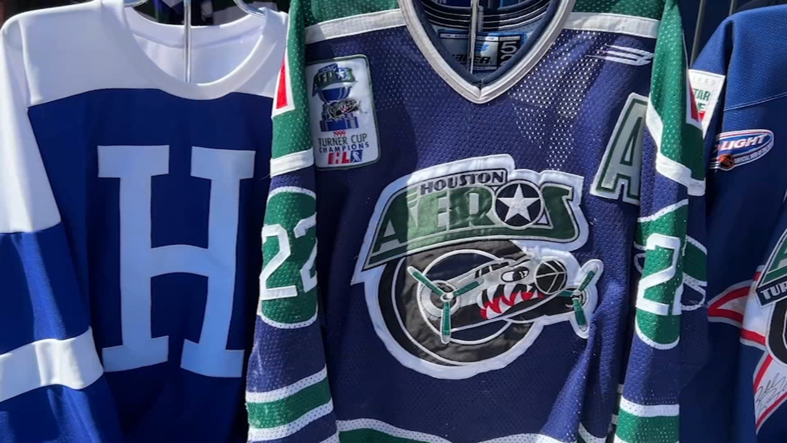 'Hockey Day in Houston' 4,000 fans gather to celebrate largest ice