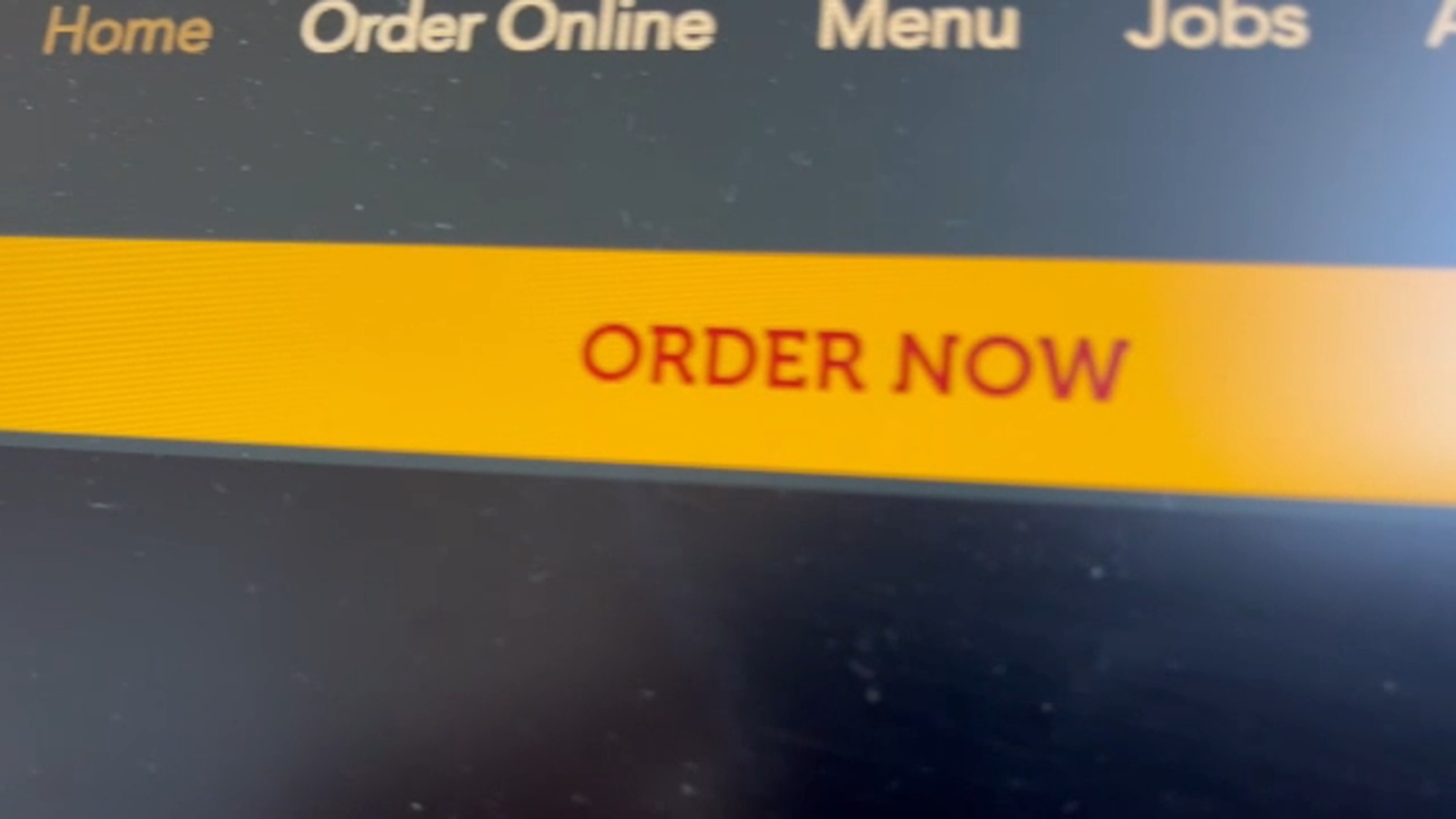 Family charged for online food order despite the North Carolina restaurant being closed on Christmas Eve - Vimarsana News