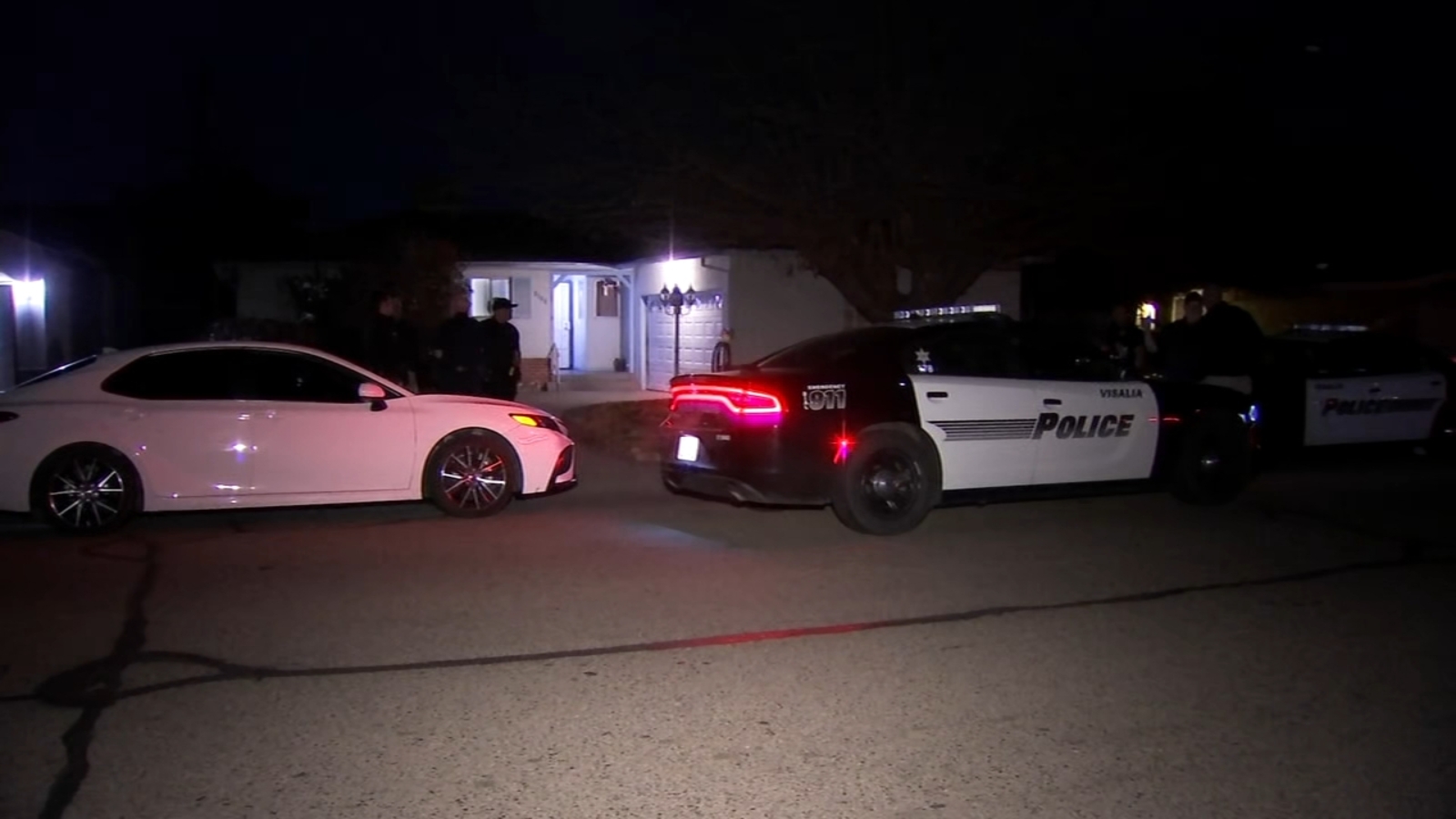 Man found inside Visalia home with multiple gunshot wounds, police say