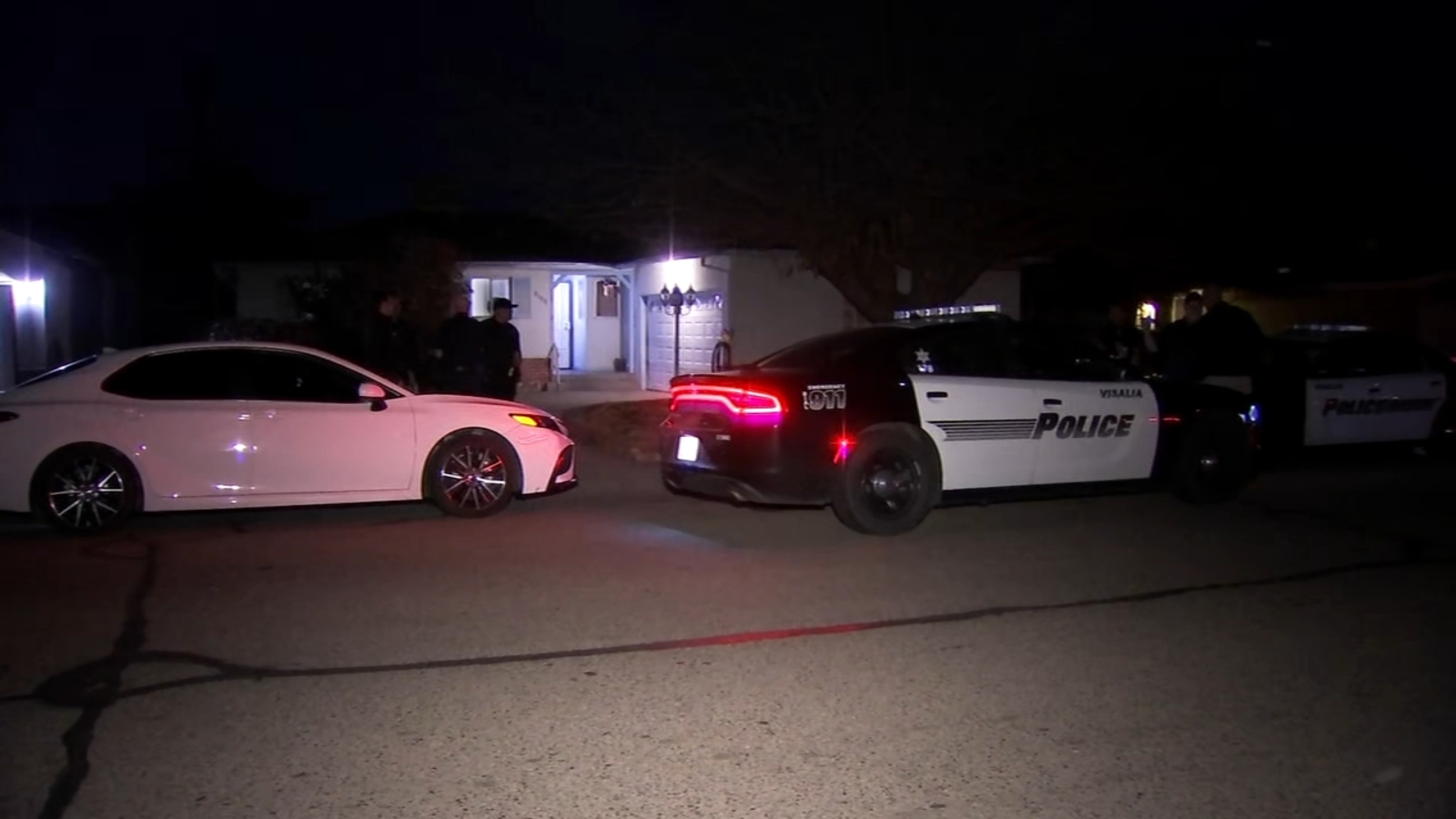 Man found inside Visalia home with multiple gunshot wounds, police say ...