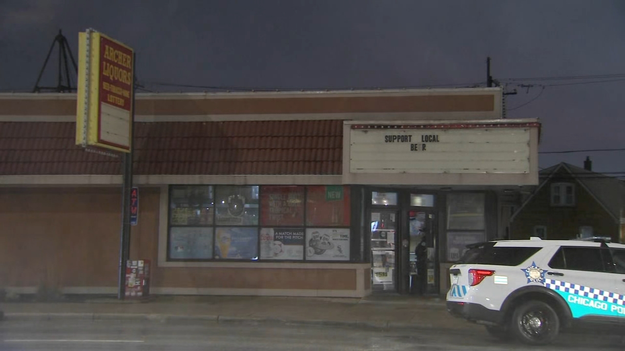 CPD investigating burglary, break-ins at 2 liquor stores near Midway
