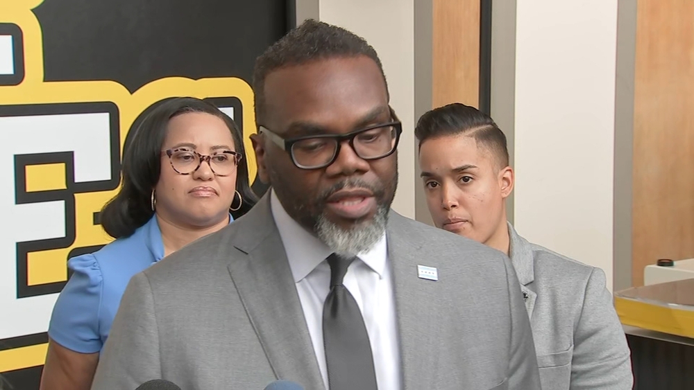 Chicago undecided on nearing migrant shelter evictions deadline: mayor