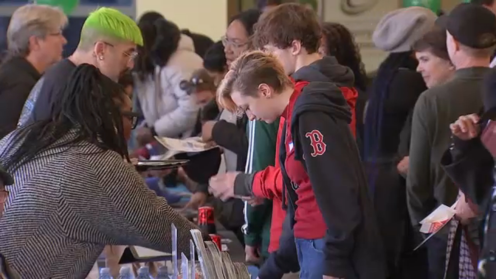 Chicago Park district holds 1st in series of summer job fairs for teens - Vimarsana News