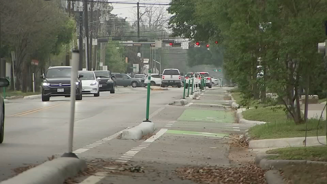 Mayor Whitmire considers removal of 11th Street Bikeway project after cyclists concerned over safety