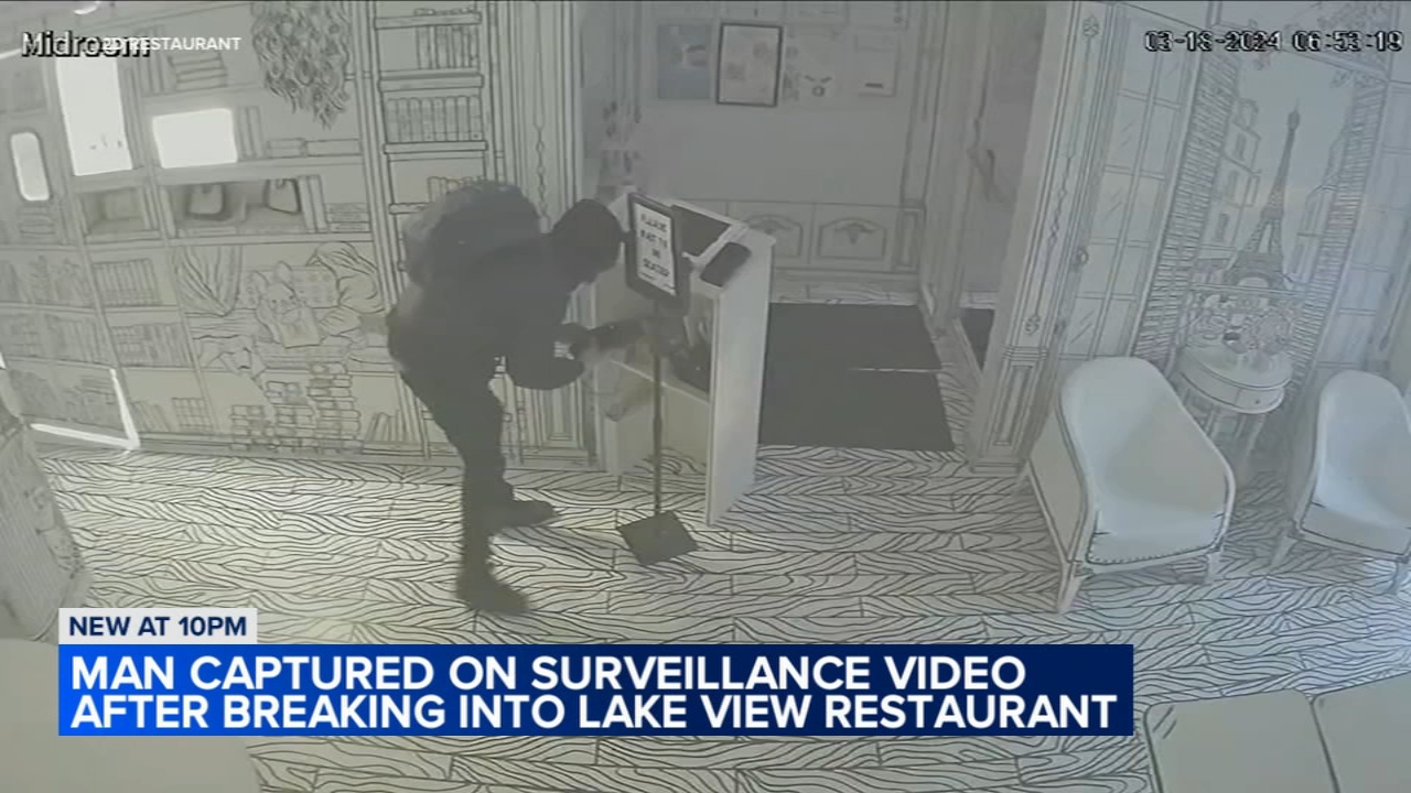 Burglar takes cash, merchandise from 2d Restaurant in Lakeview