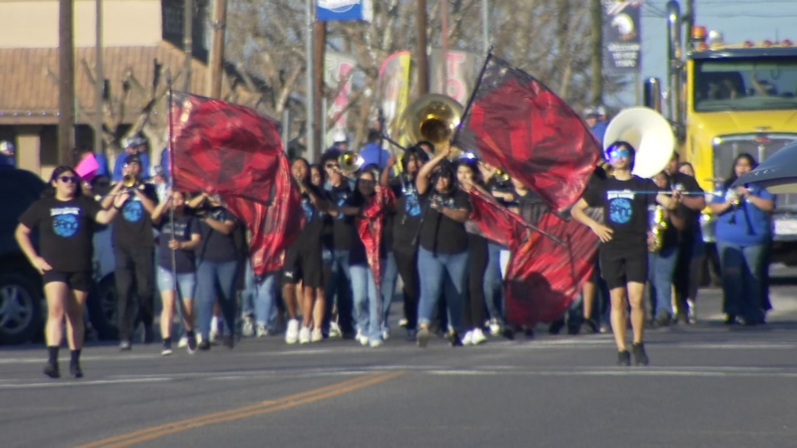 Caruthers High School holds parade for 3 championship teams ABC30 Fresno