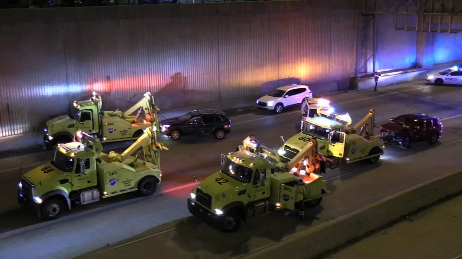 Illinois State Police trooper injured while investigating crash on Dan ...
