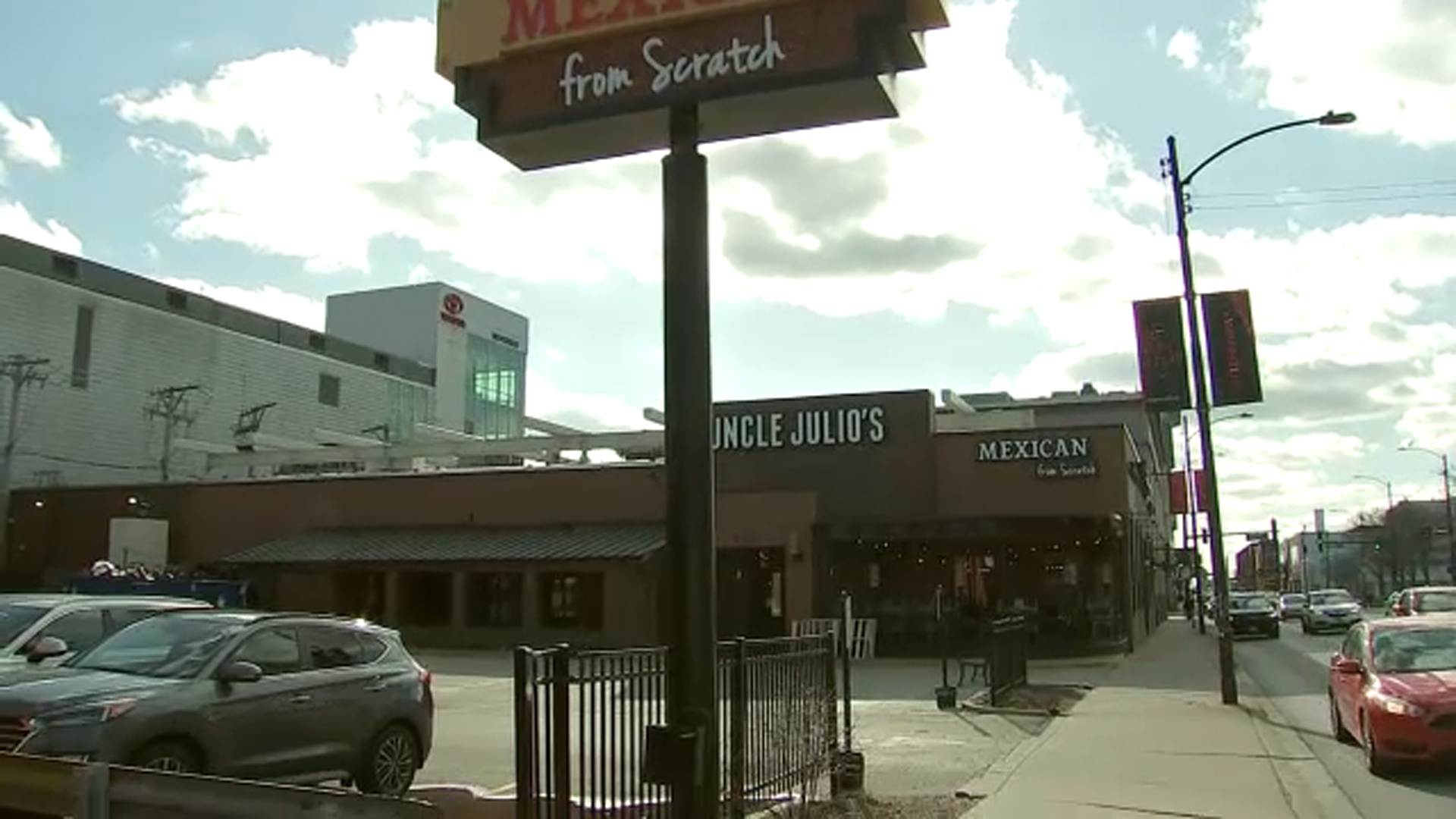 Chicago restaurants: Uncle Julio's Mexican from Scratch permanently closes location on North Avenue in Lincoln Park - Vimarsana News