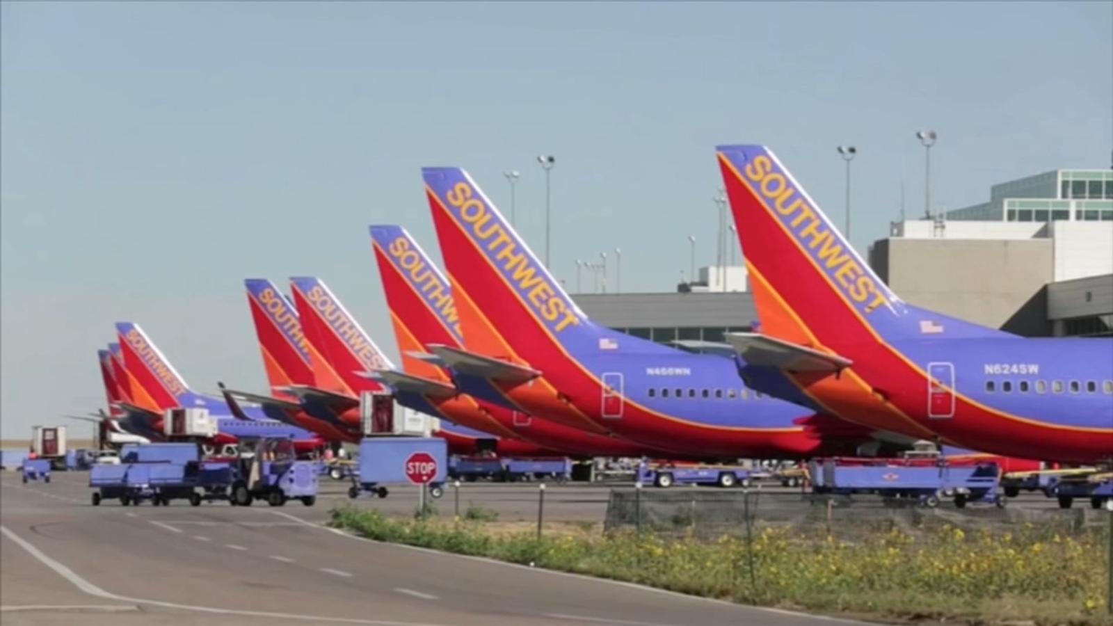 Southwest Airlines plans to offer redeye flights, starting from Las Vegas and Hawaii ABC7 Los