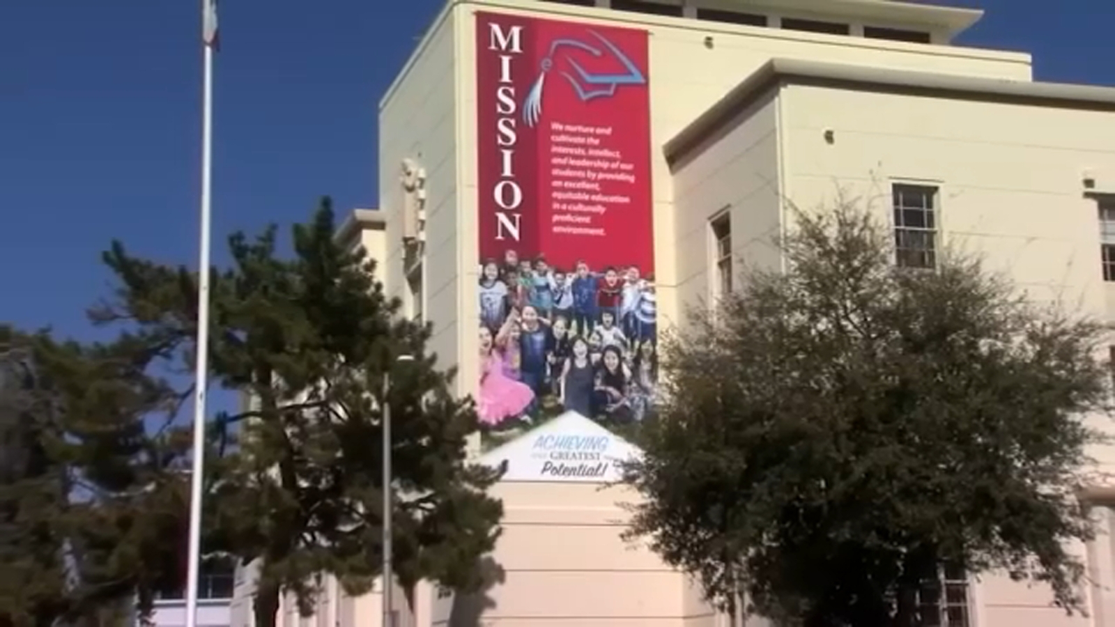 Fresno Unified board members calling for expanded search for new superintendent