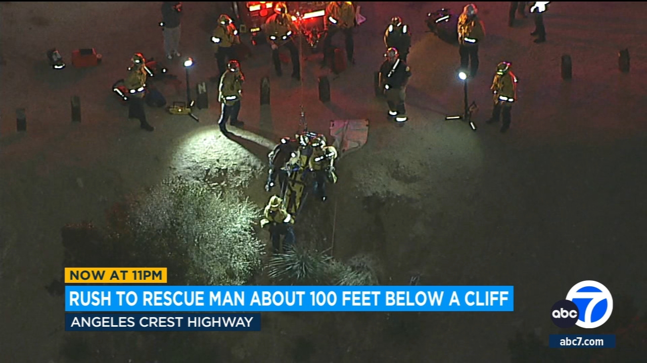 Man rescued from 100 feet below cliff in La Canada Flintridge