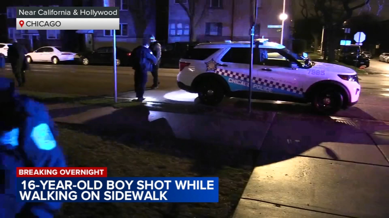 
Boy, 16, seriously injured in North Side shooting