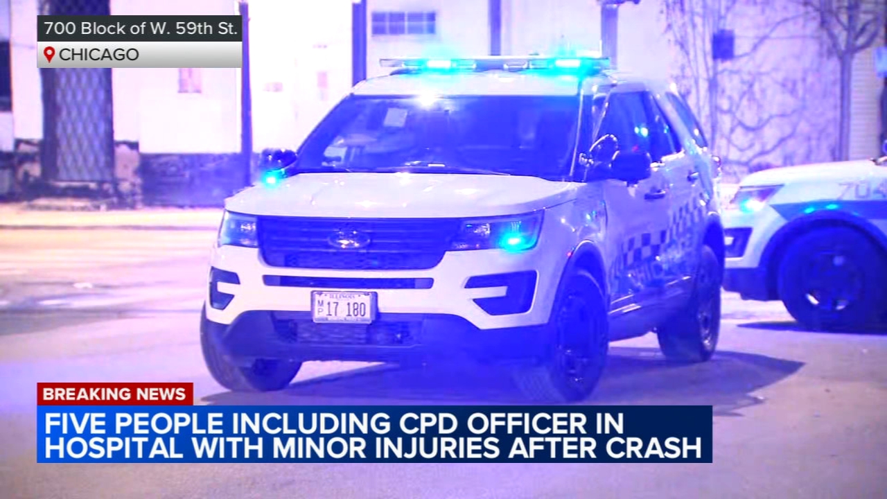 3 children among 5 hospitalized after car crashes into CPD squad car