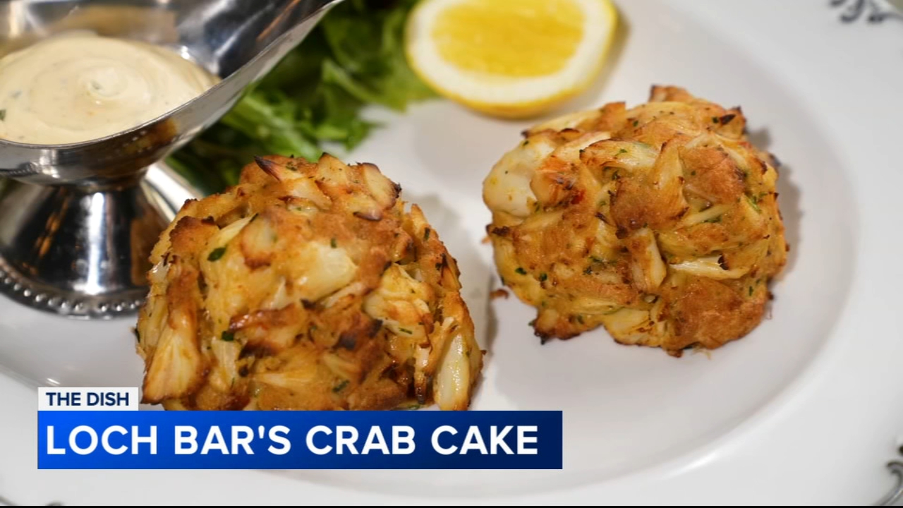 The Dish: Juicy, jumbo lump crab cakes from Loch Bar