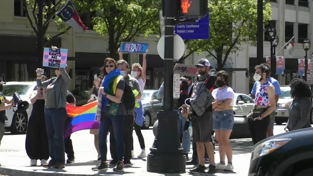 Two opposing rallies gather at North Carolina State Capitol
