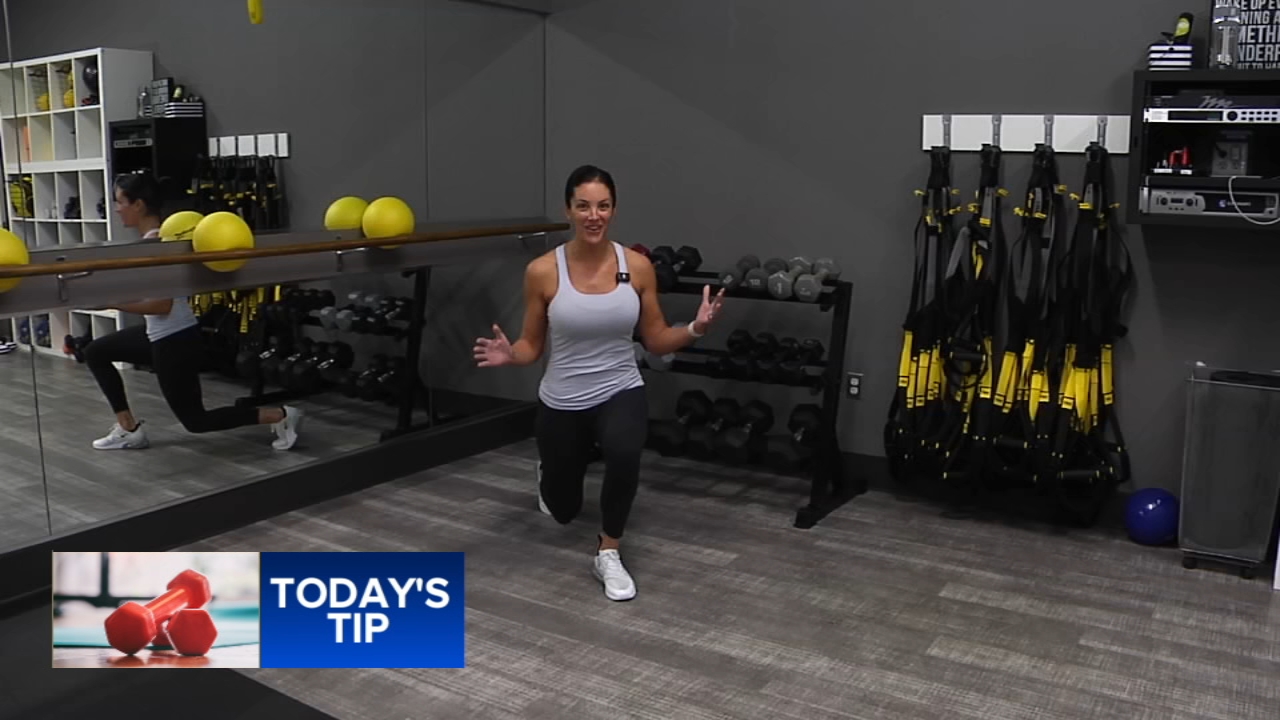 Fitness tip: Dual lunge