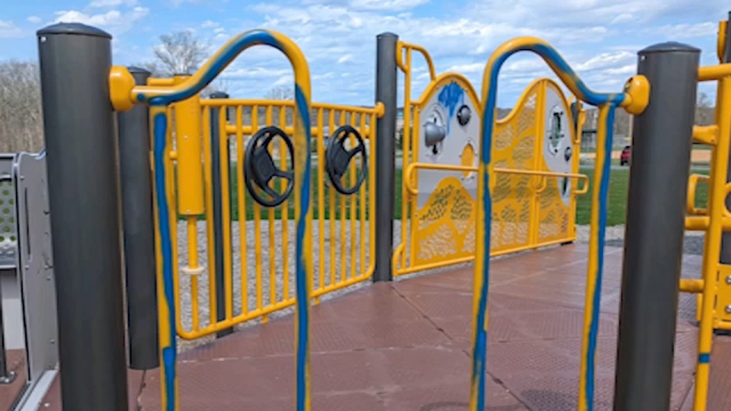 Police seek suspects who damaged playground equipment at New Hampton Park  in Wawayanda, Orange County - ABC7 New York