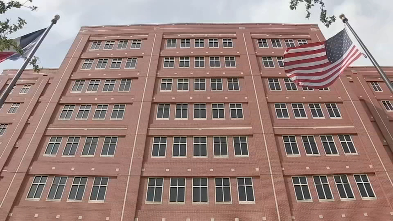 19-year-old charged, arrested after allegedly mailing drugs to jail
