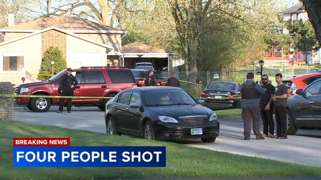 4 injured, 2 critically, in Oak Forest shooting: police