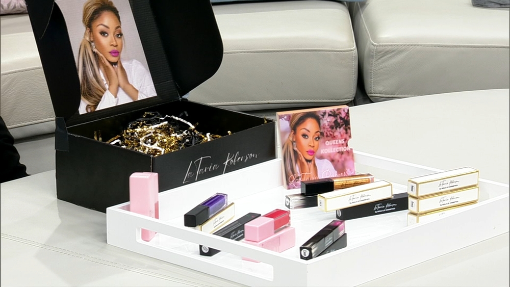 
Grammy award-winning singer LaTavia Roberson's new cosmetic collection