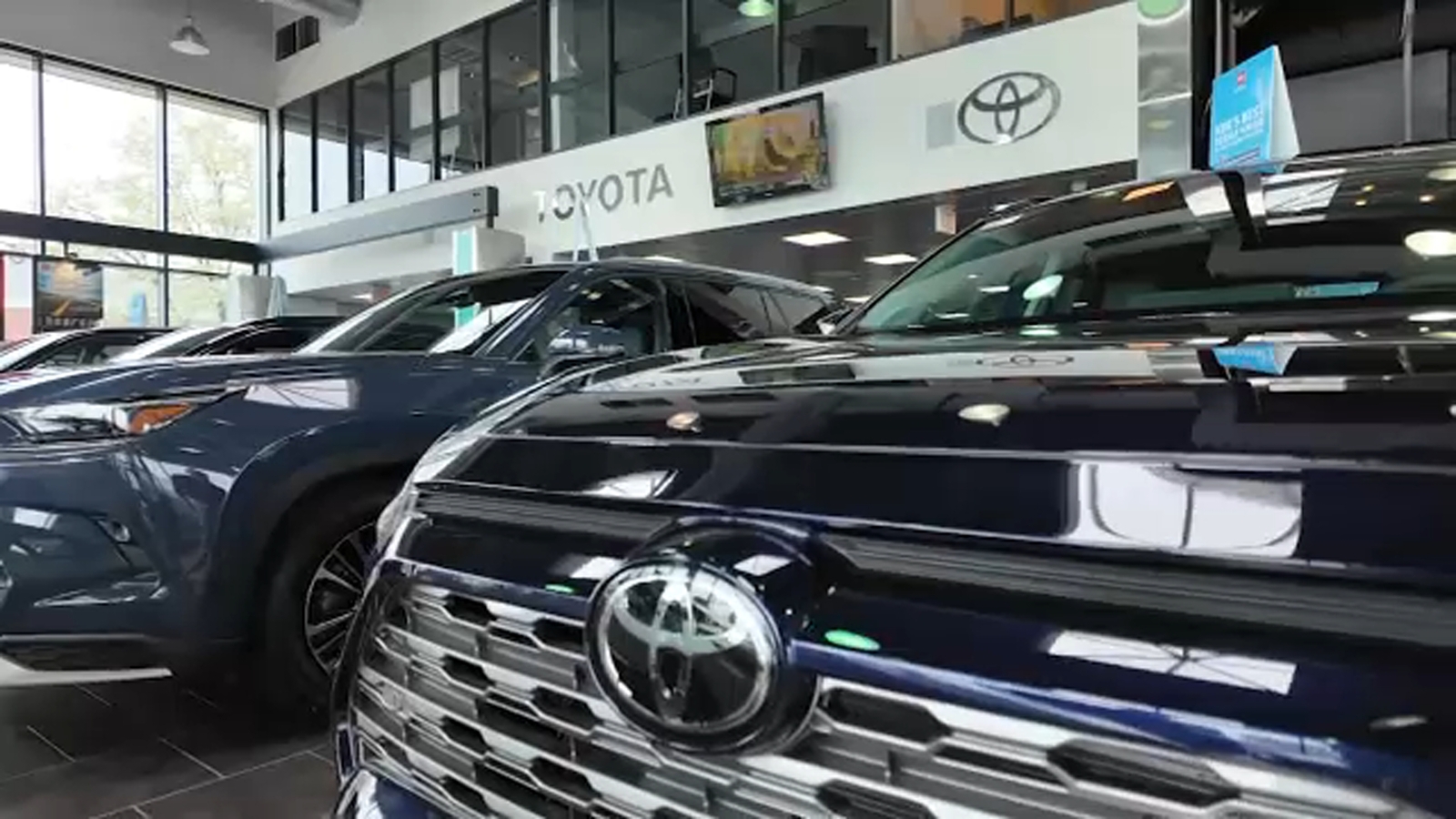 Which is better for you? Leasing vs. buying your vehicle 7 On Your