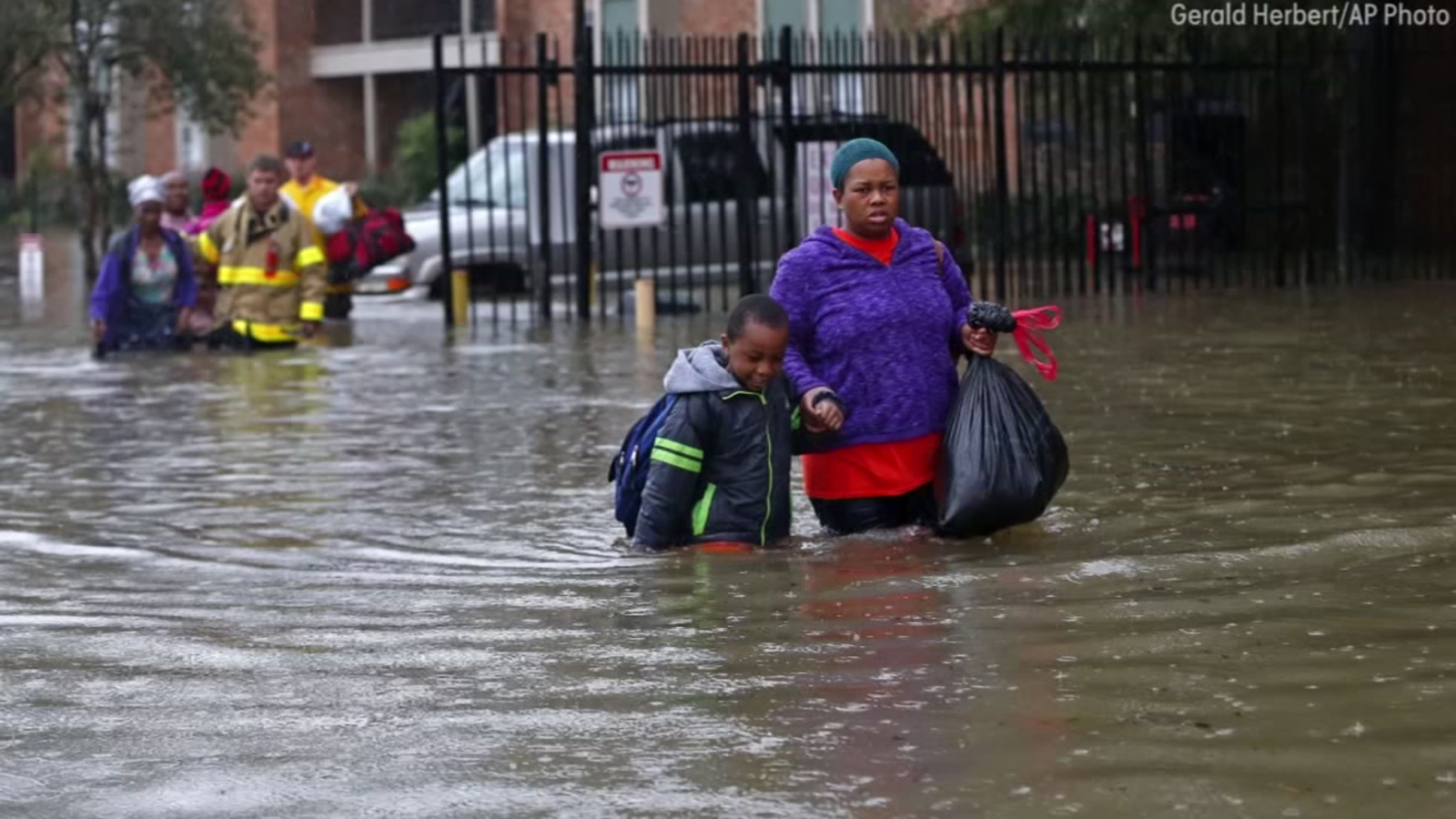 20,000 people have been rescued during historic flooding in Louisiana ...