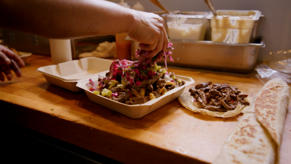 Shawarmaji restaurant brings Arab cuisine, hospitality to Oakland