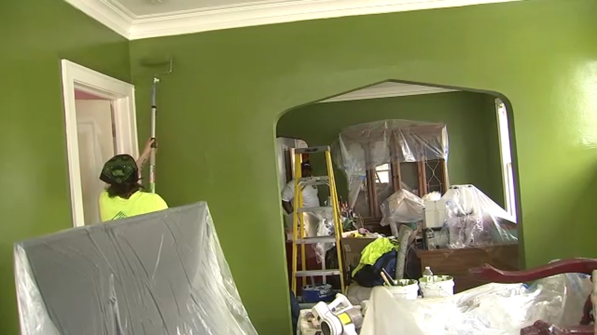 Rebuilding Together Metro Chicago volunteers make critical home repairs in Englewood, Chicago on National Rebuilding Day - Vimarsana News