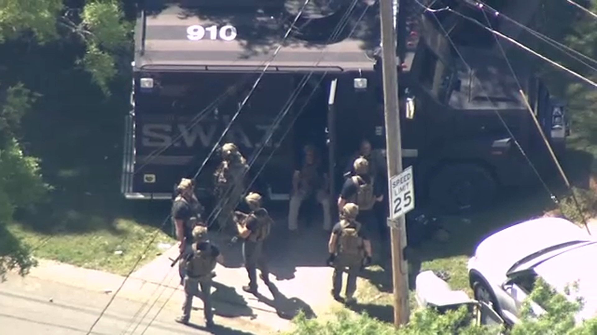 Charlotte shooting: Police investigation after 'numerous' law enforcement officers shot by gunfire in Charlotte, North Carolina - Vimarsana News