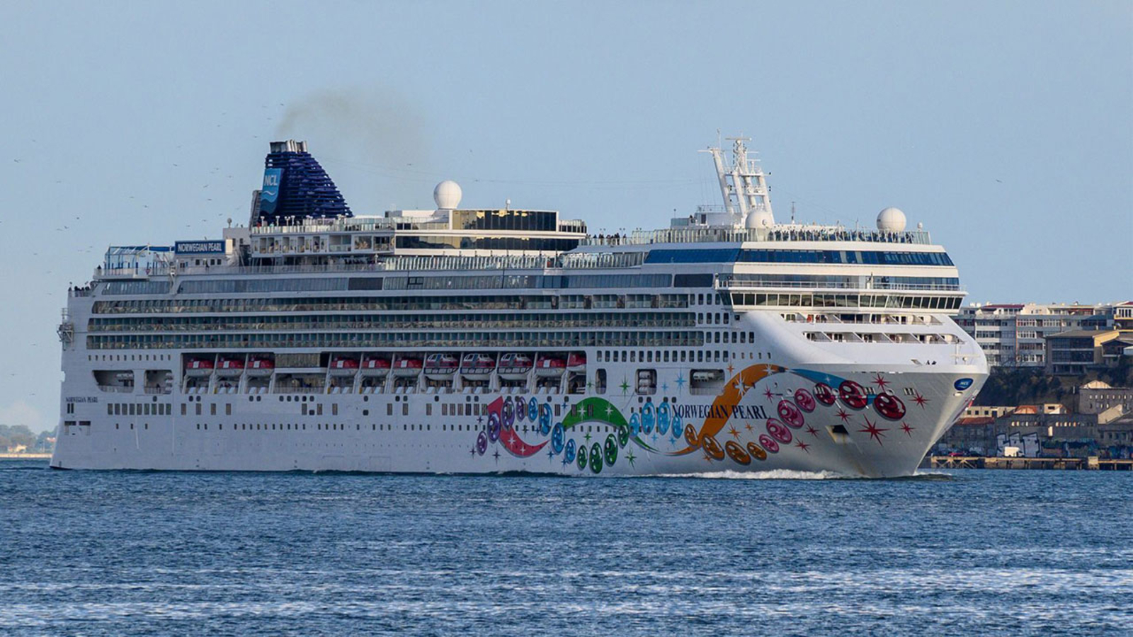 'The Big Nude Boat' offers cruise without clothing on Norwegian Cruise