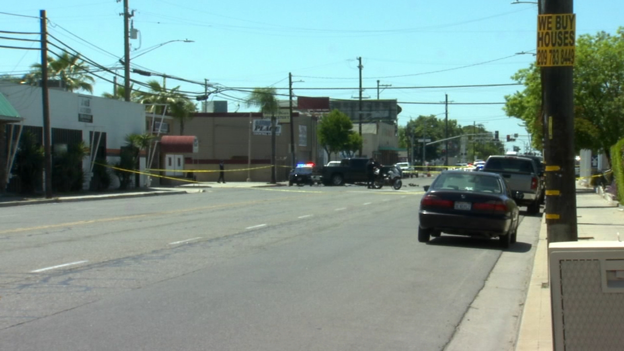 Motorcyclist killed in crash in Central Fresno, police say