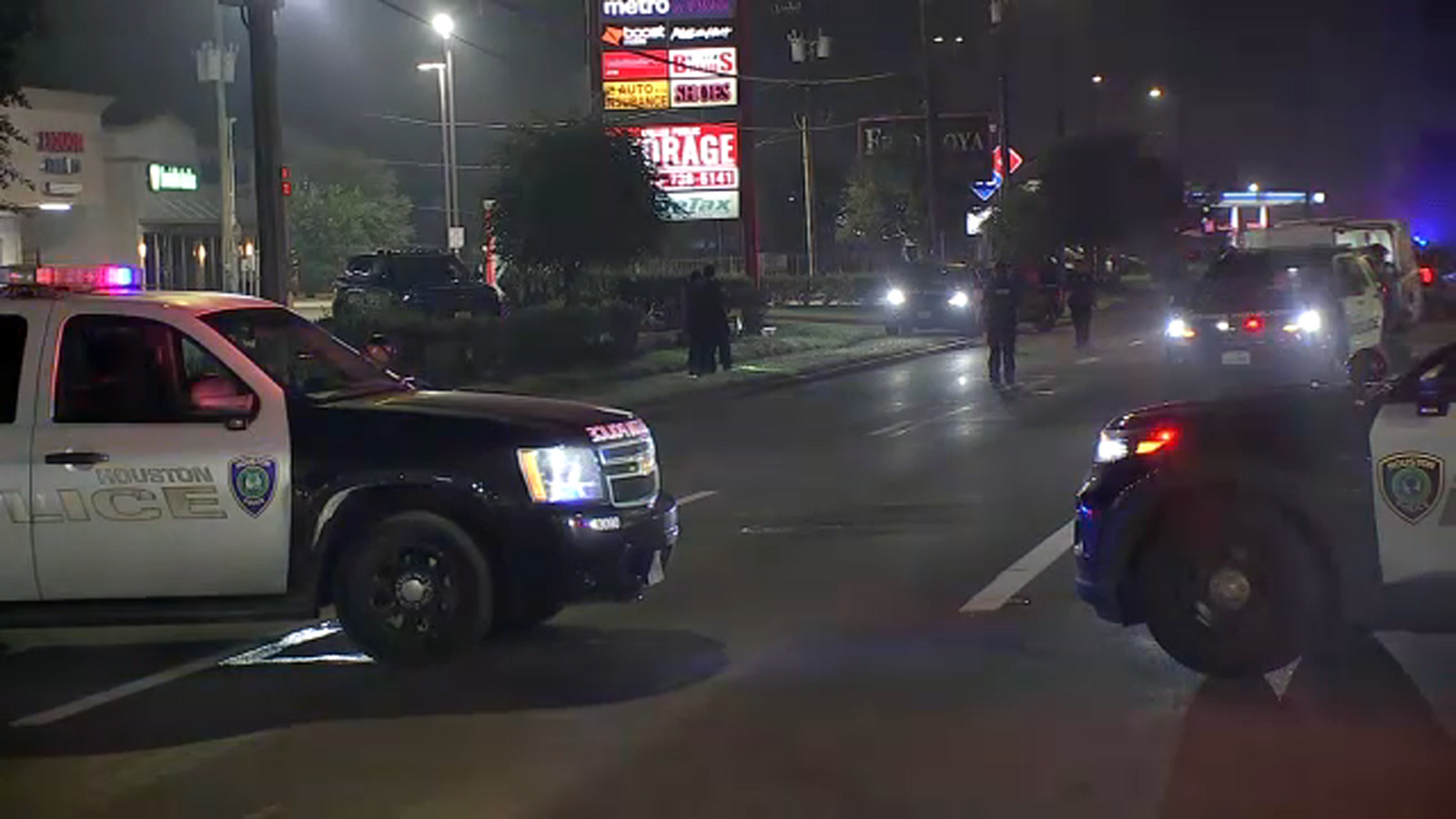Pedestrian dies after being hit by car while trying to cross Cullen ...