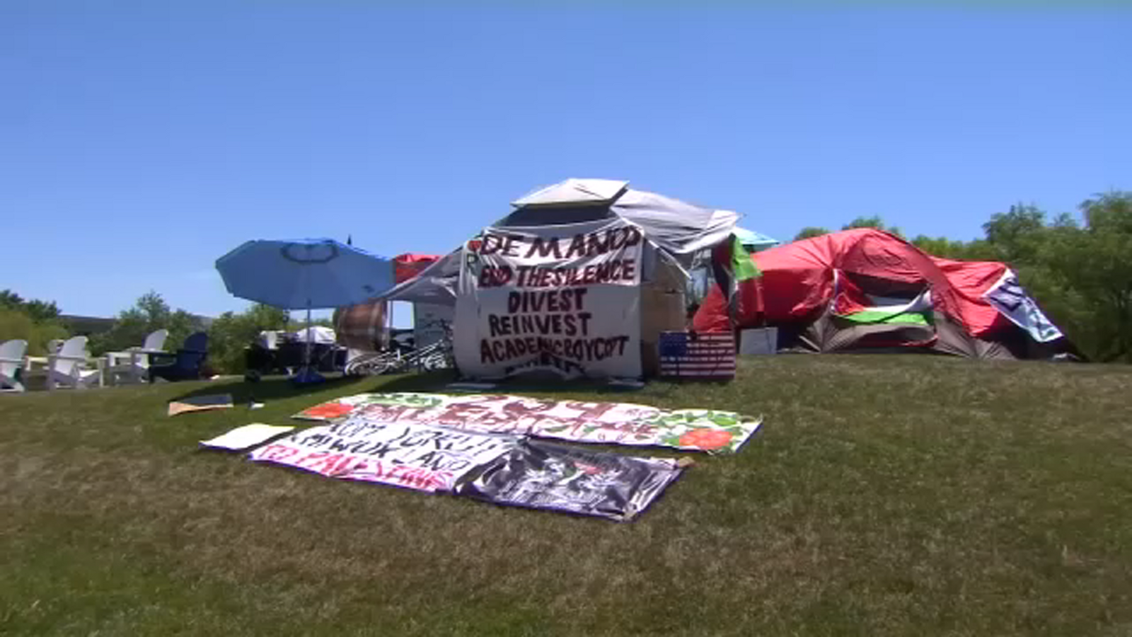 Pro-Palestinian protestors set up encampment on UC Merced campus
