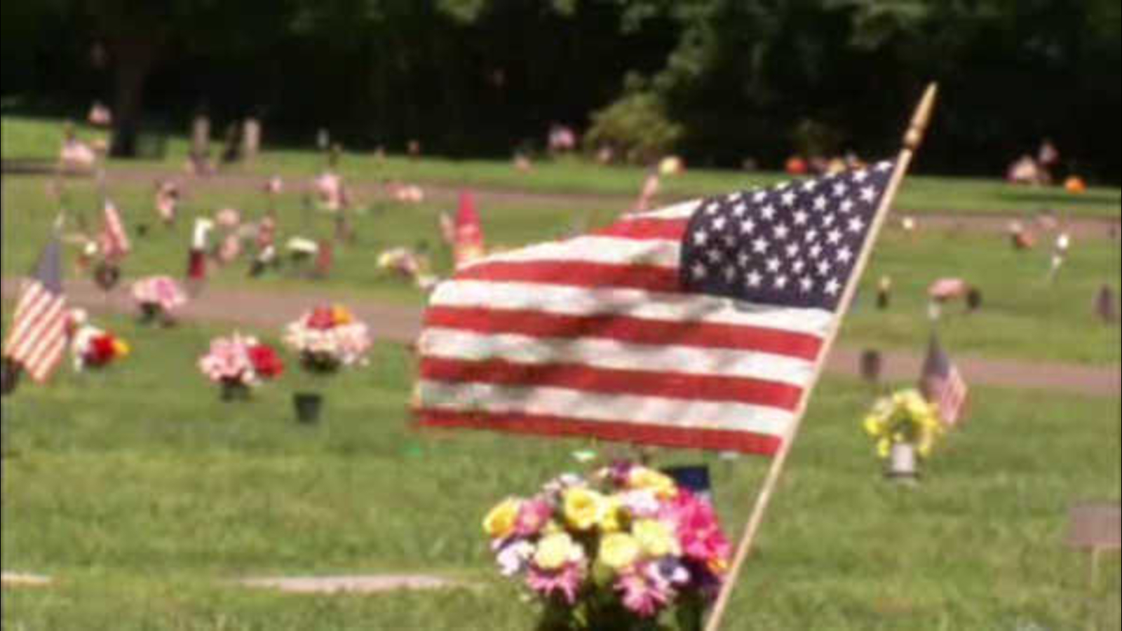 Cemetery flowers stolen off Army veteran's grave twice ABC7 New York