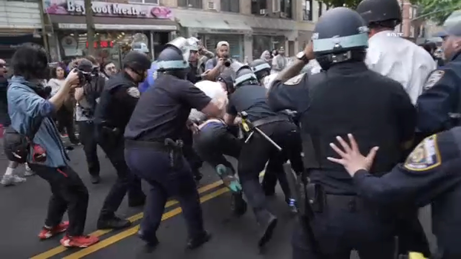 Brooklyn pro-Palestinian rally: NYPD arrests 40 demonstrators in Bay