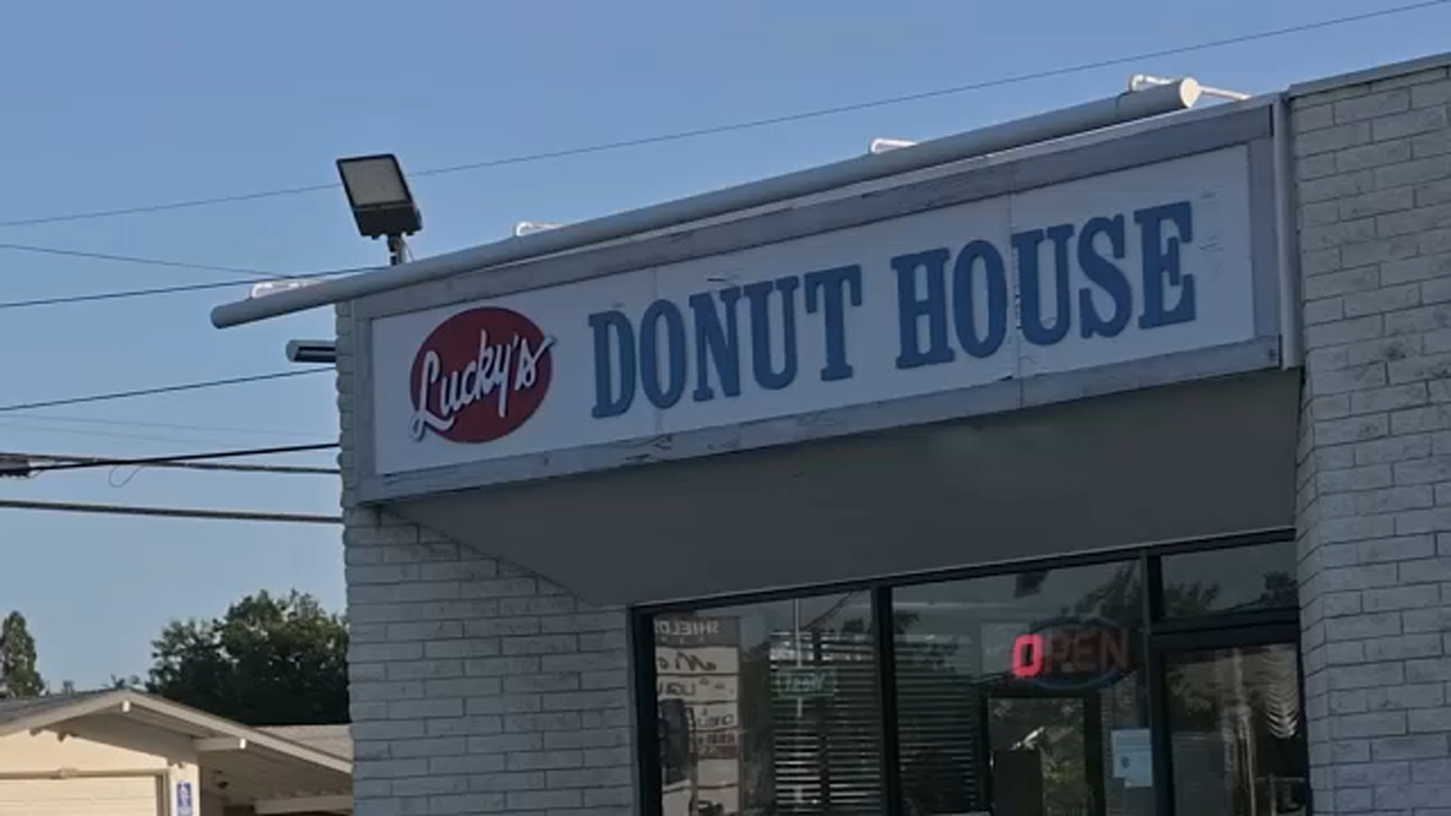 Lucky's Donut House to close after over 33 years in Central Fresno