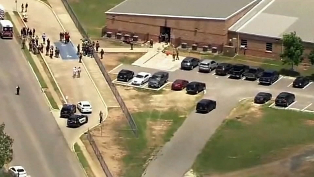 Families of Uvalde shooting victims reach settlement with city