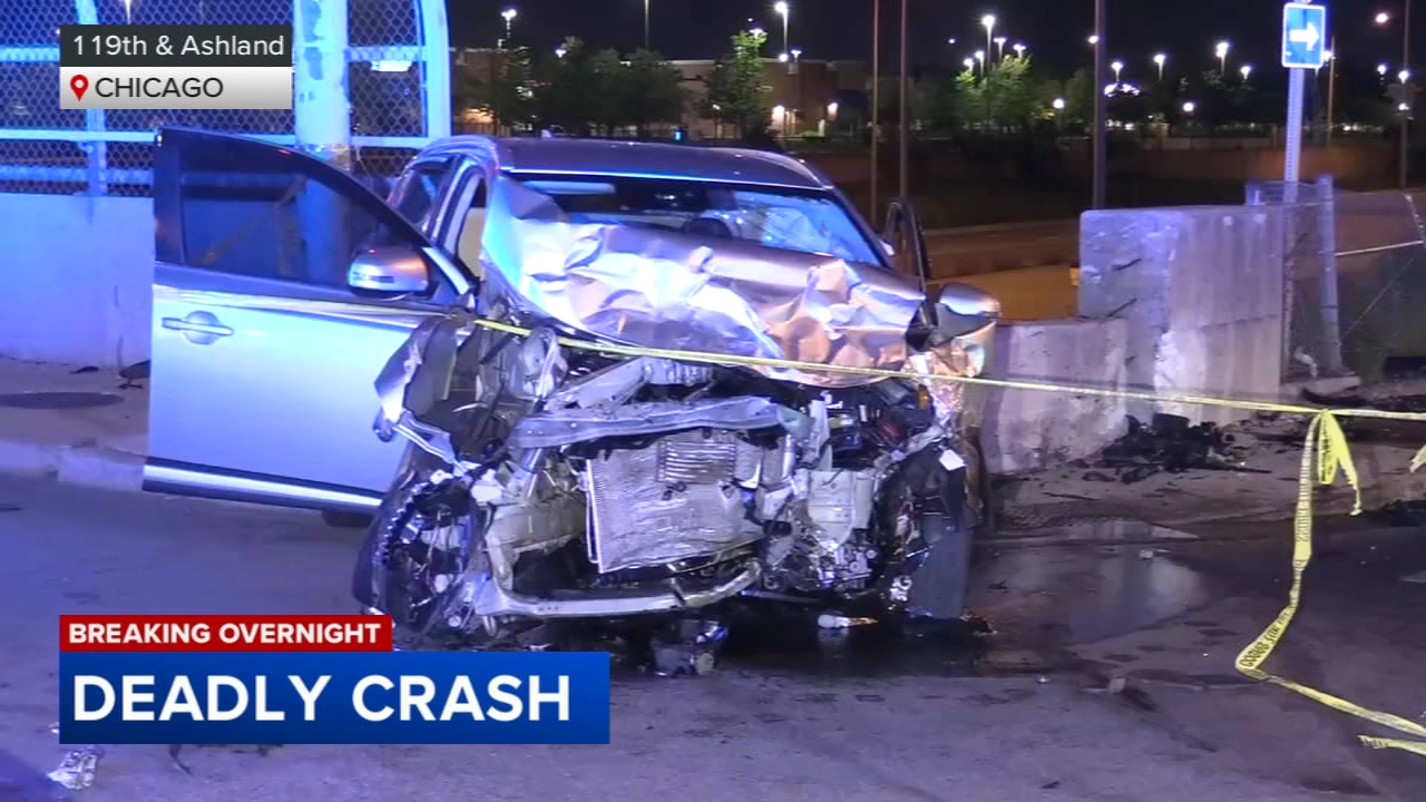 1 killed, 2 injured in West Pullman crash: CPD