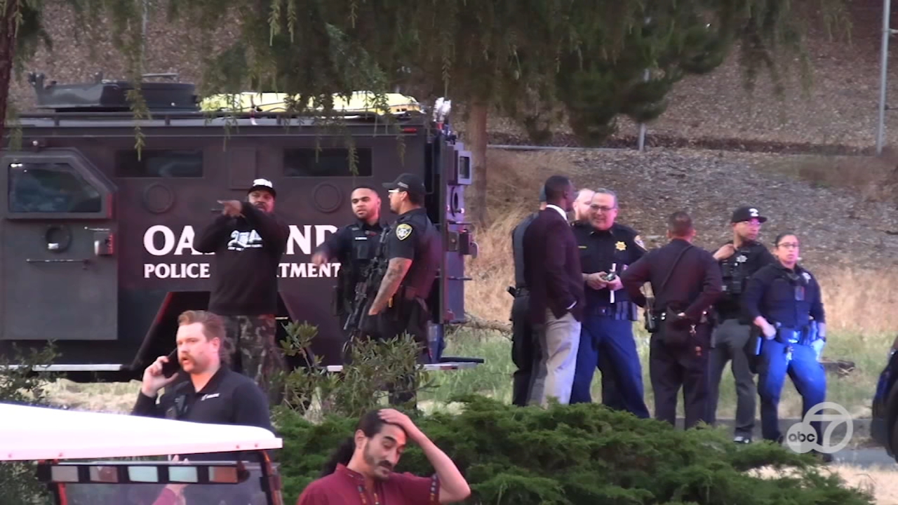 2 shot after graduation event at Oakland school: police